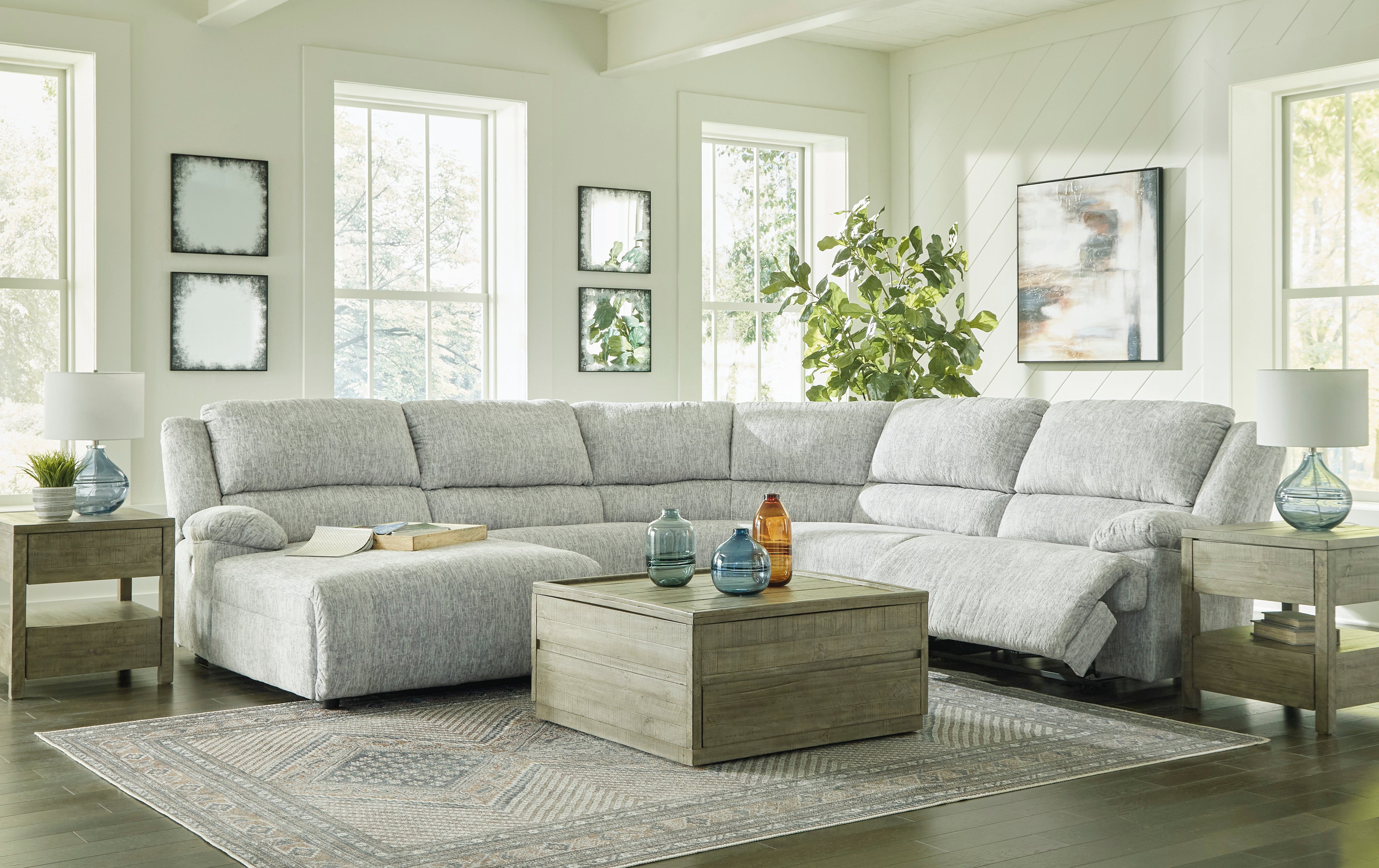 Reclining Sectional