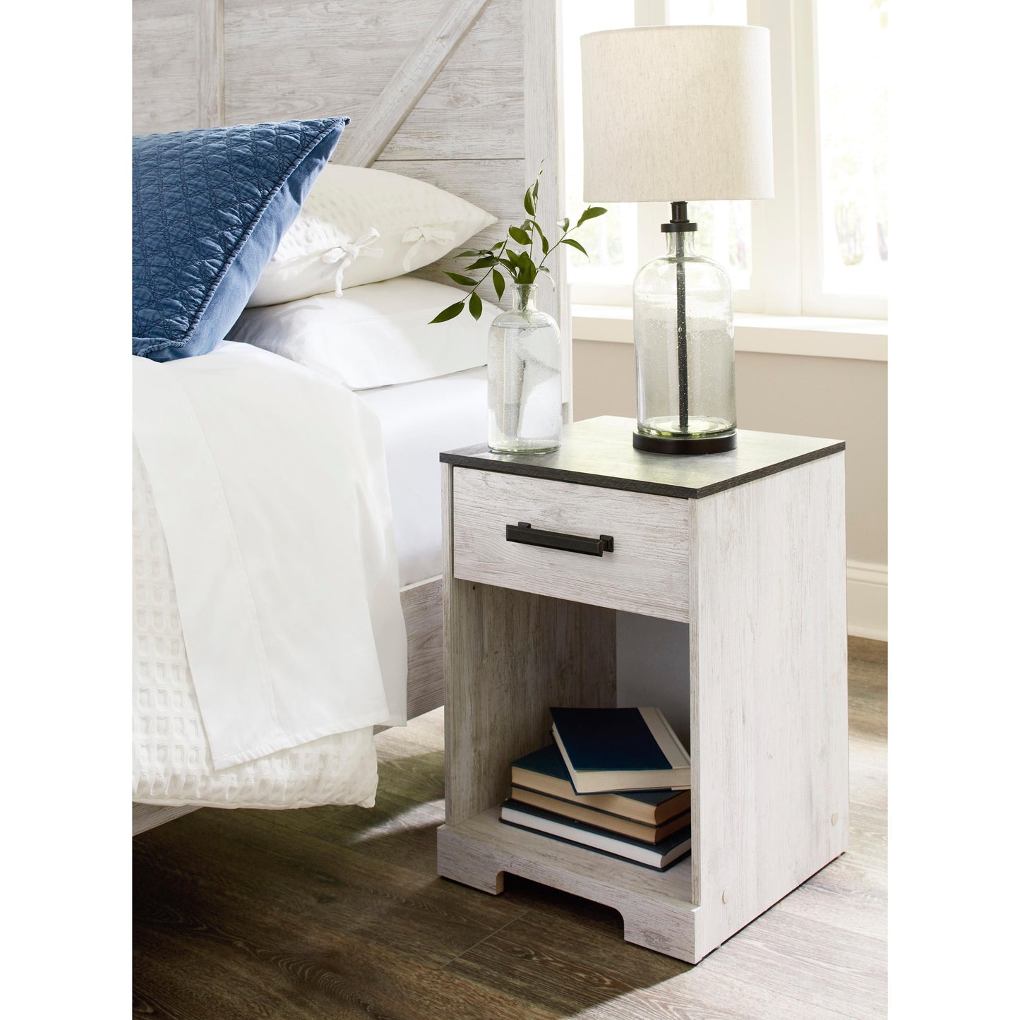 Signature Design by Ashley Shawburn 1-Drawer Nightstand EB4121-191 IMAGE 5