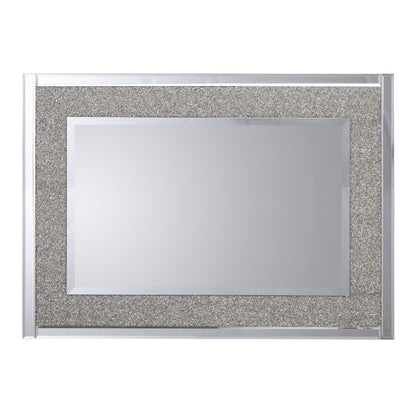 Signature Design by Ashley Kingsleigh Wall Mirror A8010206 IMAGE 2