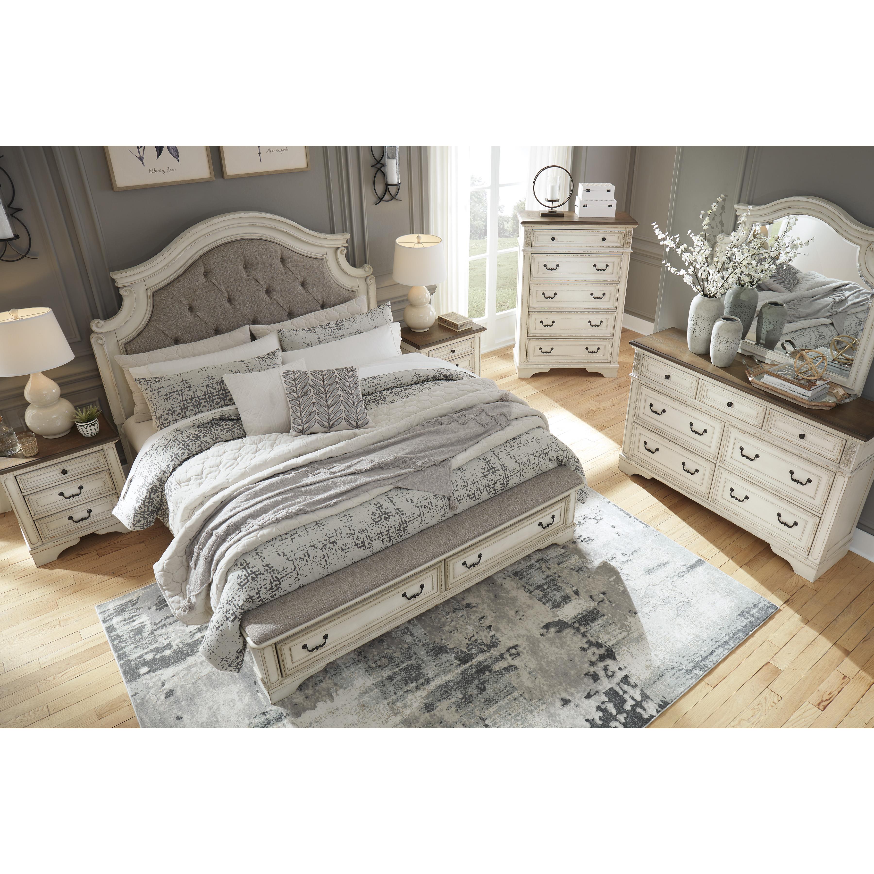 Realyn sleigh bed king top