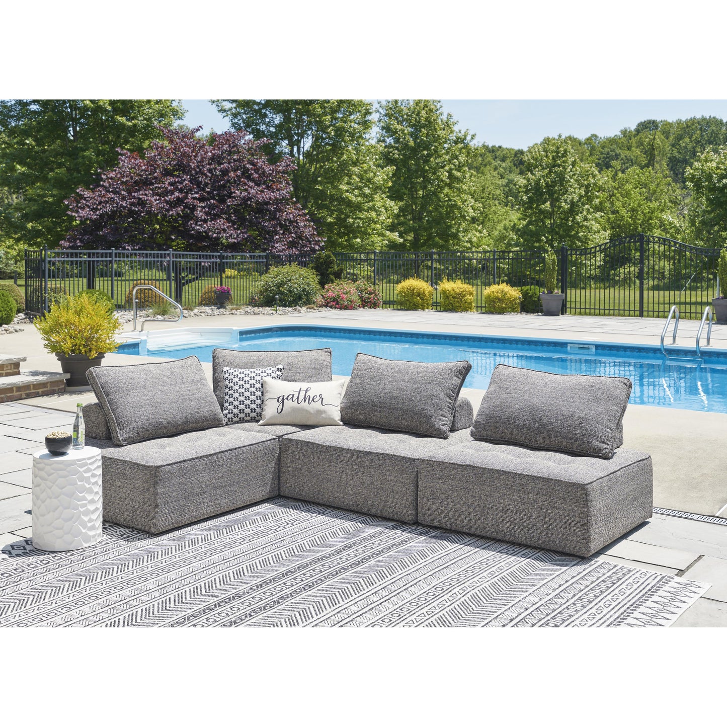 Signature Design by Ashley Outdoor Seating Lounge Chairs P160-821 IMAGE 7