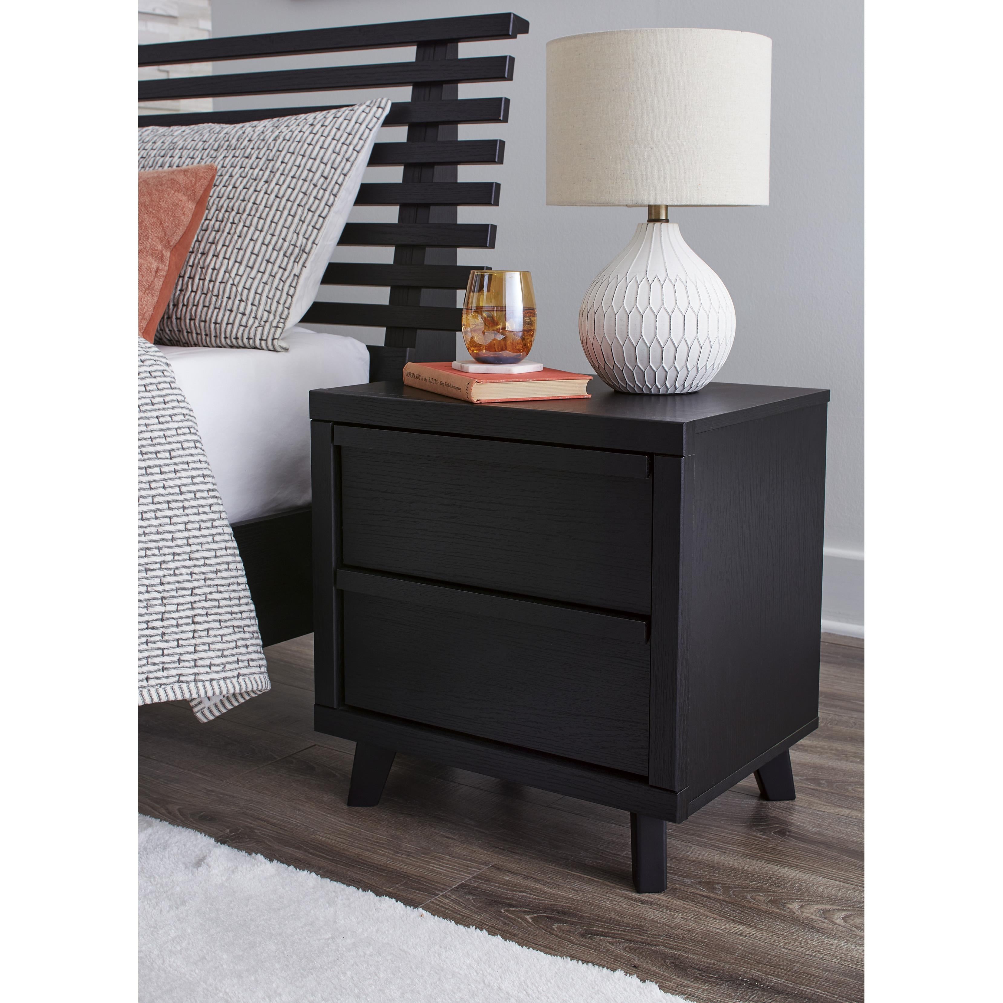 Signature Design by Ashley Danziar 2-Drawer Nightstand B1013-92 IMAGE 5