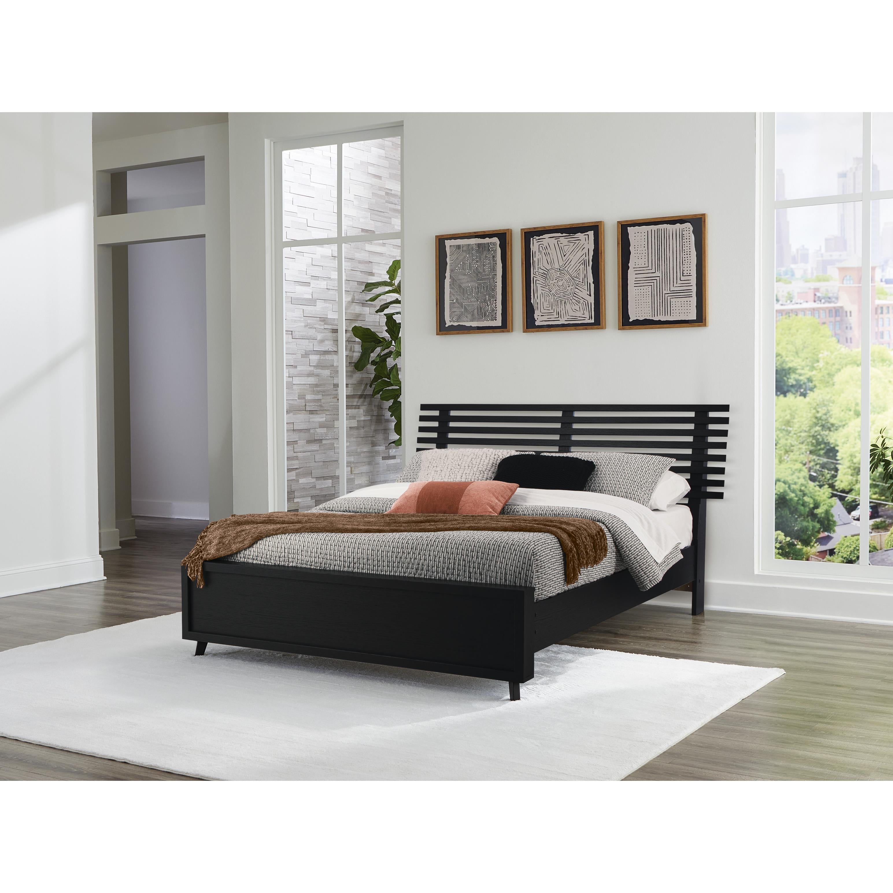 Signature Design by Ashley Danziar Queen Panel Bed B100-13/B1013-157/B1013-54/B1013-95 IMAGE 5