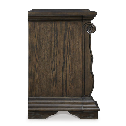 Signature Design by Ashley Maylee 3-Drawer Nightstand B947-93 IMAGE 4