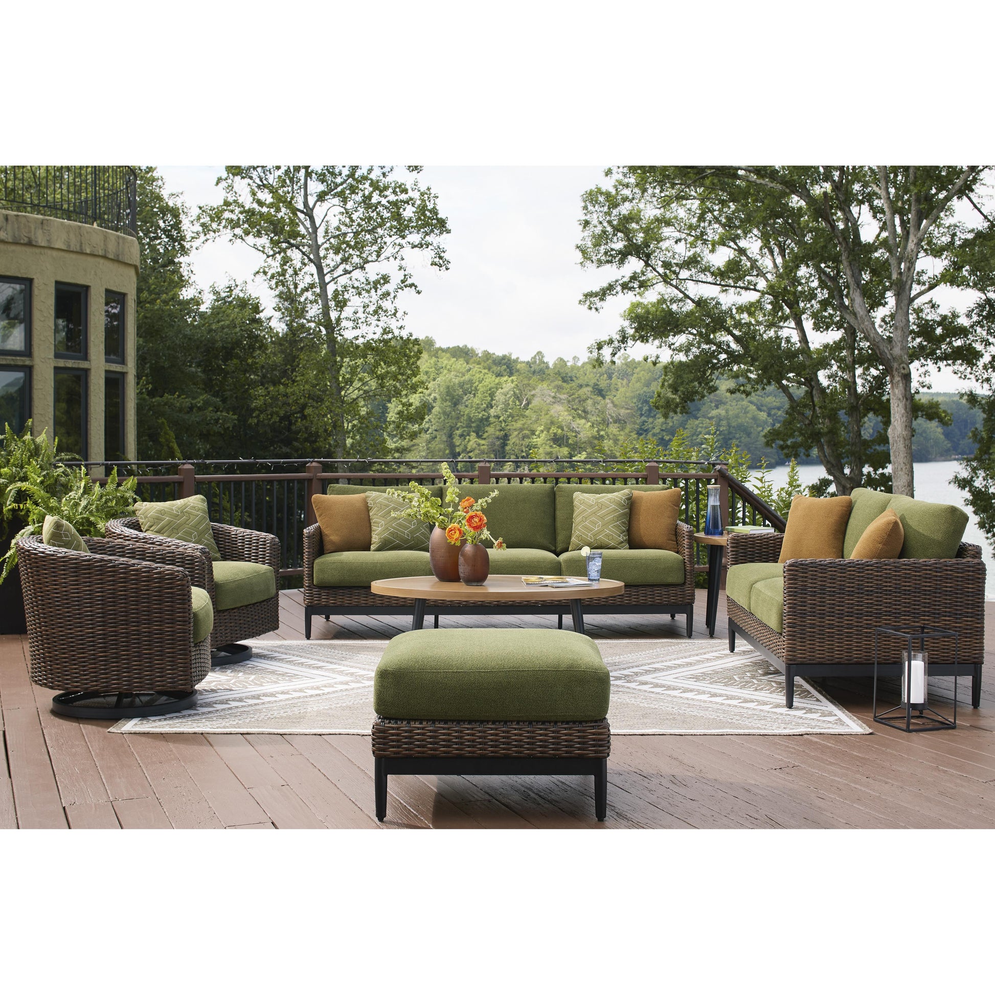 Signature Design by Ashley Outdoor Seating Ottomans P572-814 IMAGE 5