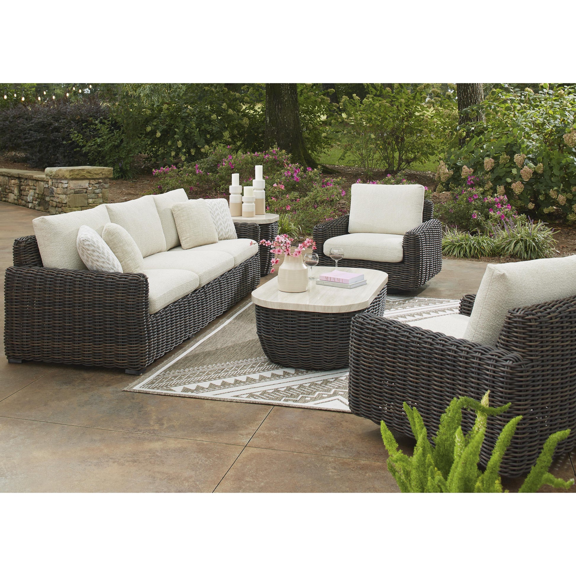 Signature Design by Ashley Outdoor Seating Lounge Chairs P711-821 IMAGE 7