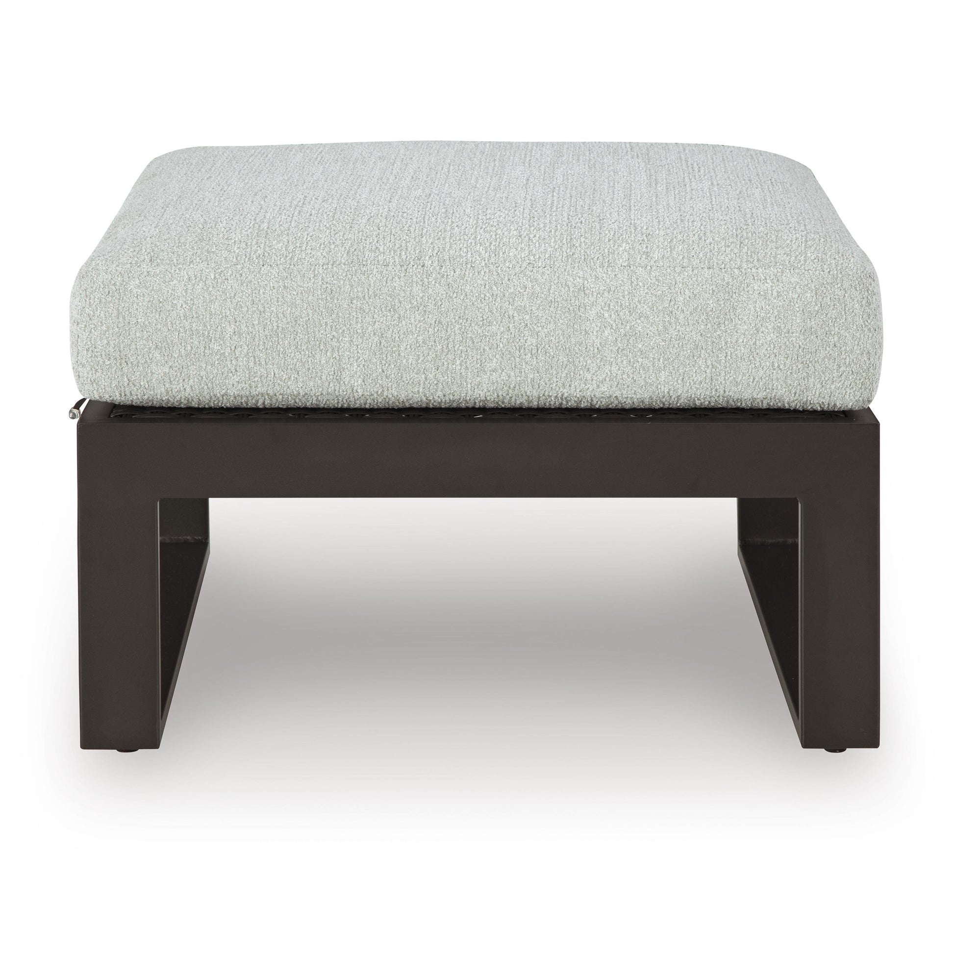 Signature Design by Ashley Outdoor Seating Ottomans P490-814 IMAGE 3