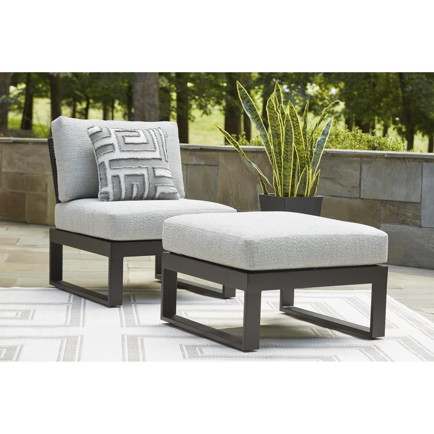 Signature Design by Ashley Outdoor Seating Ottomans P490-814 IMAGE 4