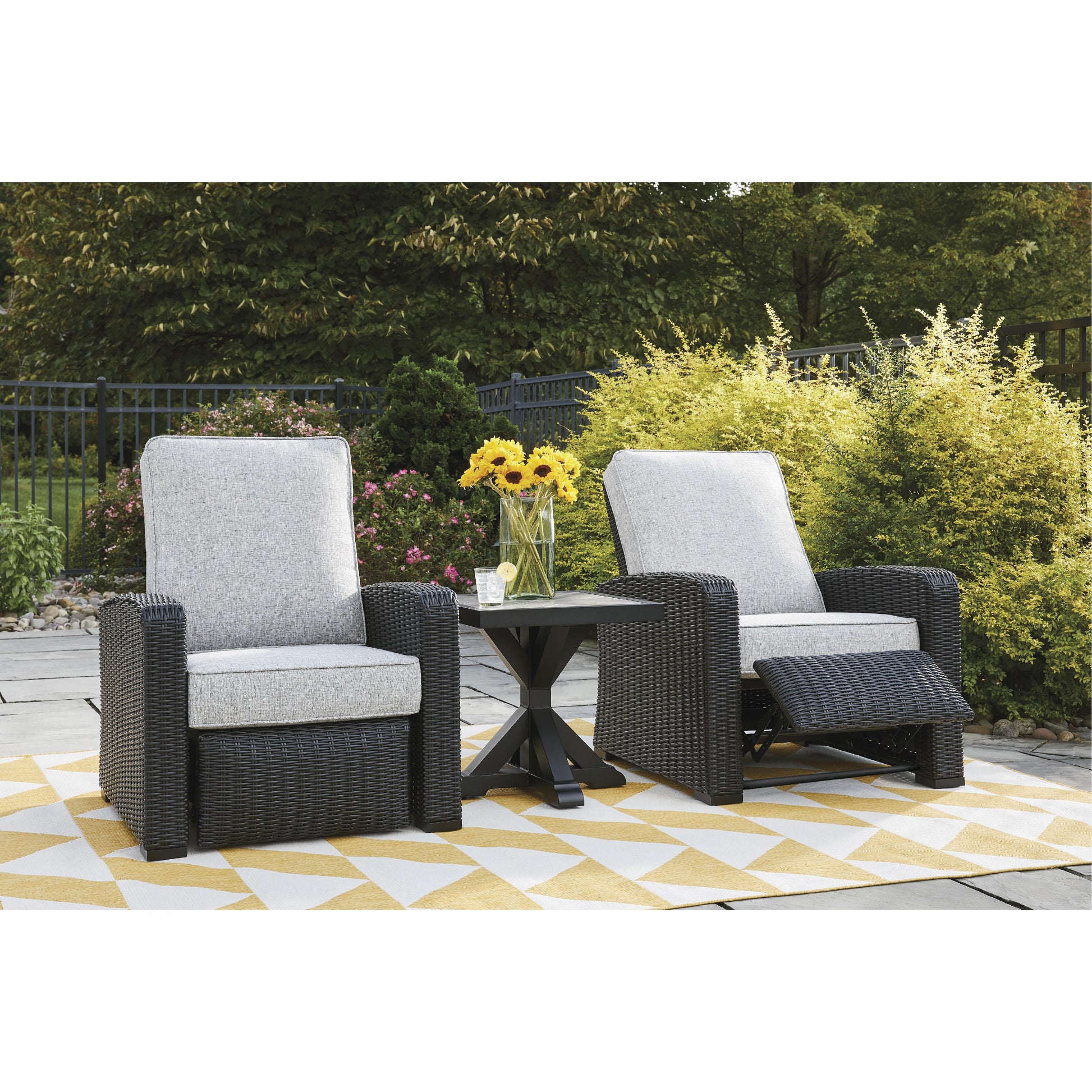 Signature Design by Ashley Outdoor Seating Recliners P792-825 IMAGE 16