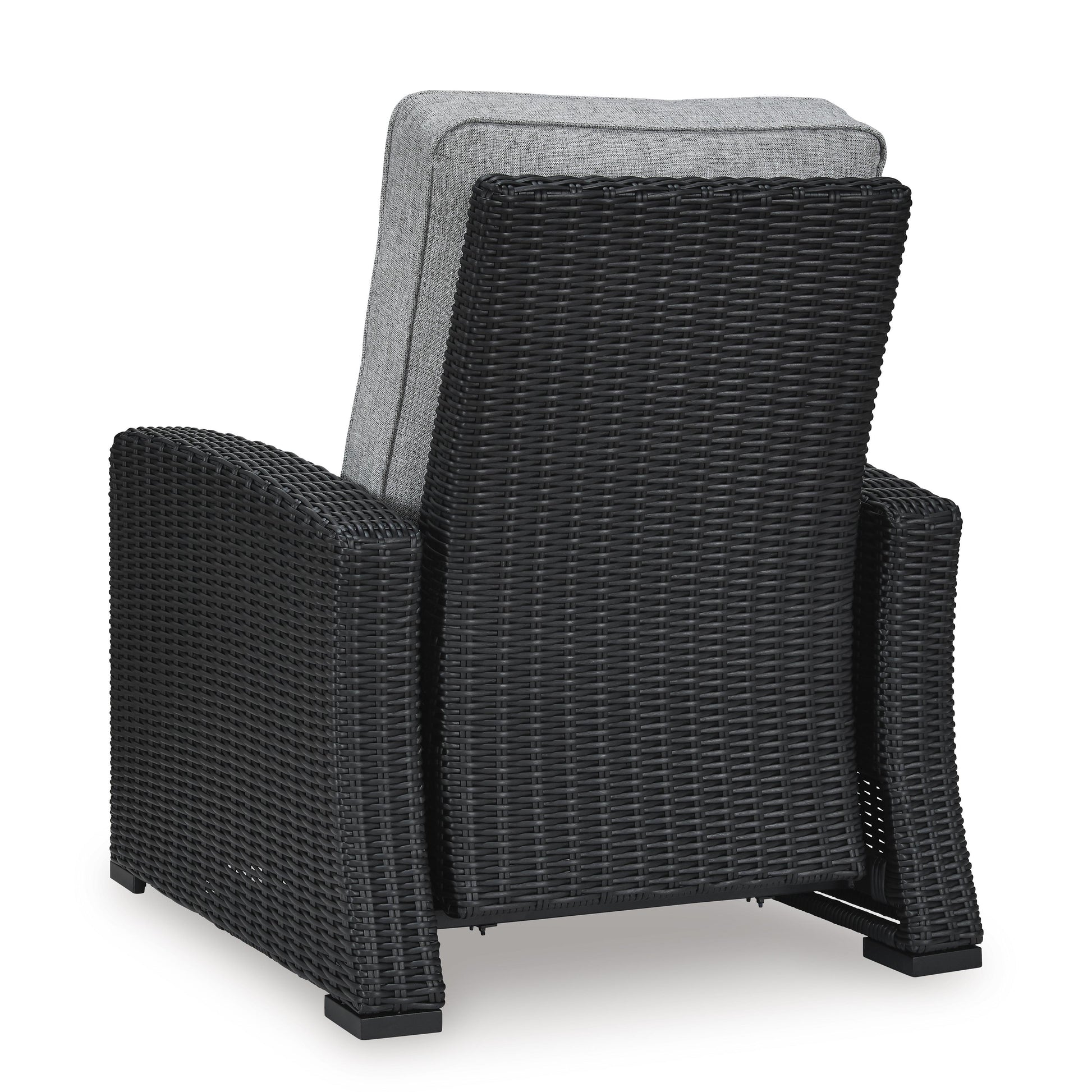 Signature Design by Ashley Outdoor Seating Recliners P792-825 IMAGE 5