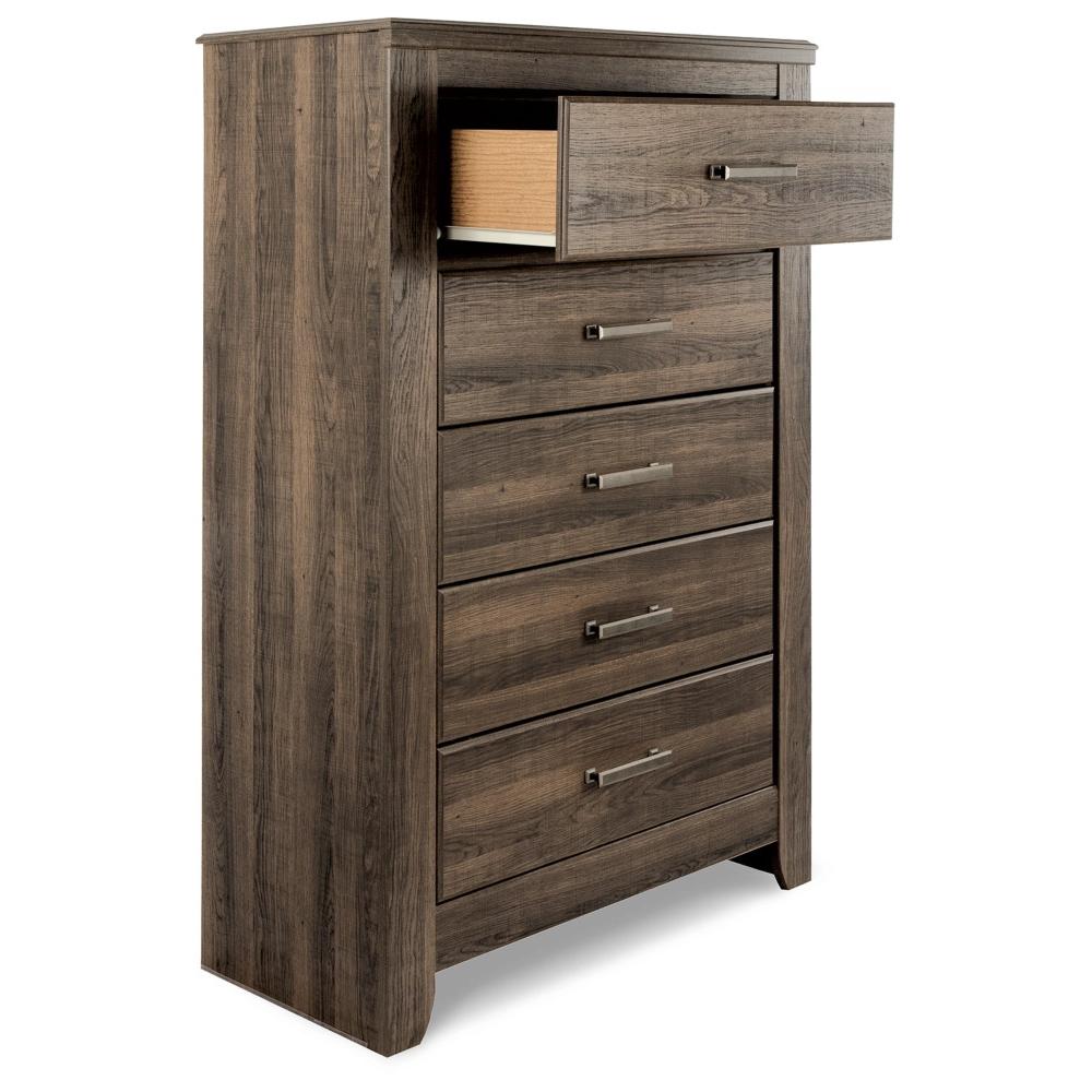 Signature Design by Ashley Juararo 5-Drawer Chest B251-46