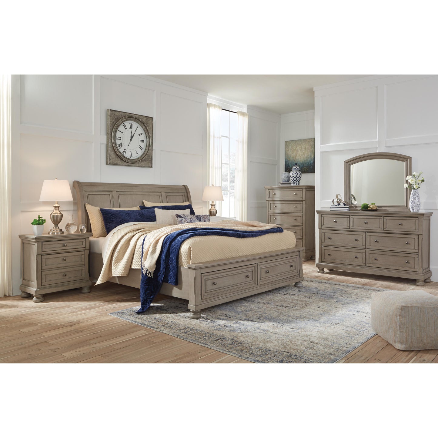 Signature Design by Ashley Lettner 5-Drawer Chest B733-46