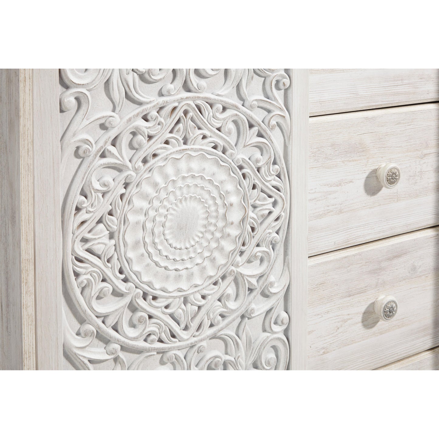 Signature Design by Ashley Paxberry 5-Drawer Chest B181-48