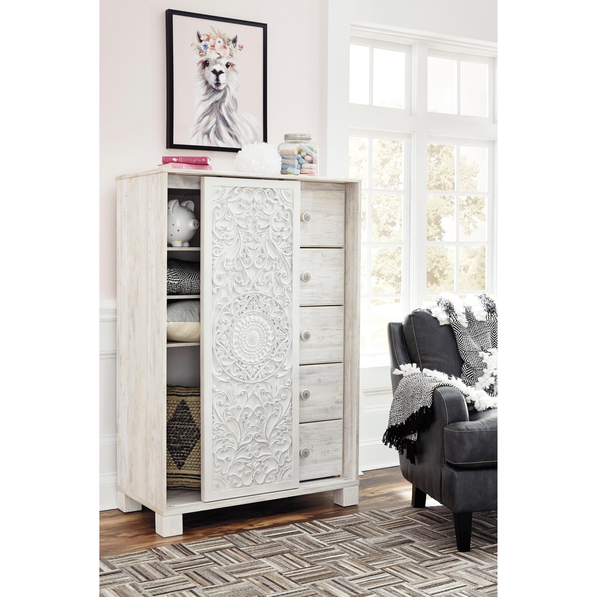 Signature Design by Ashley Paxberry 5-Drawer Chest B181-48