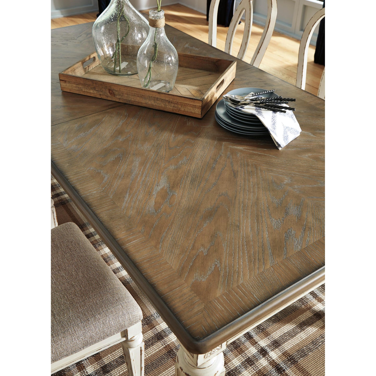 Signature Design by Ashley Realyn Dining Table D743-45