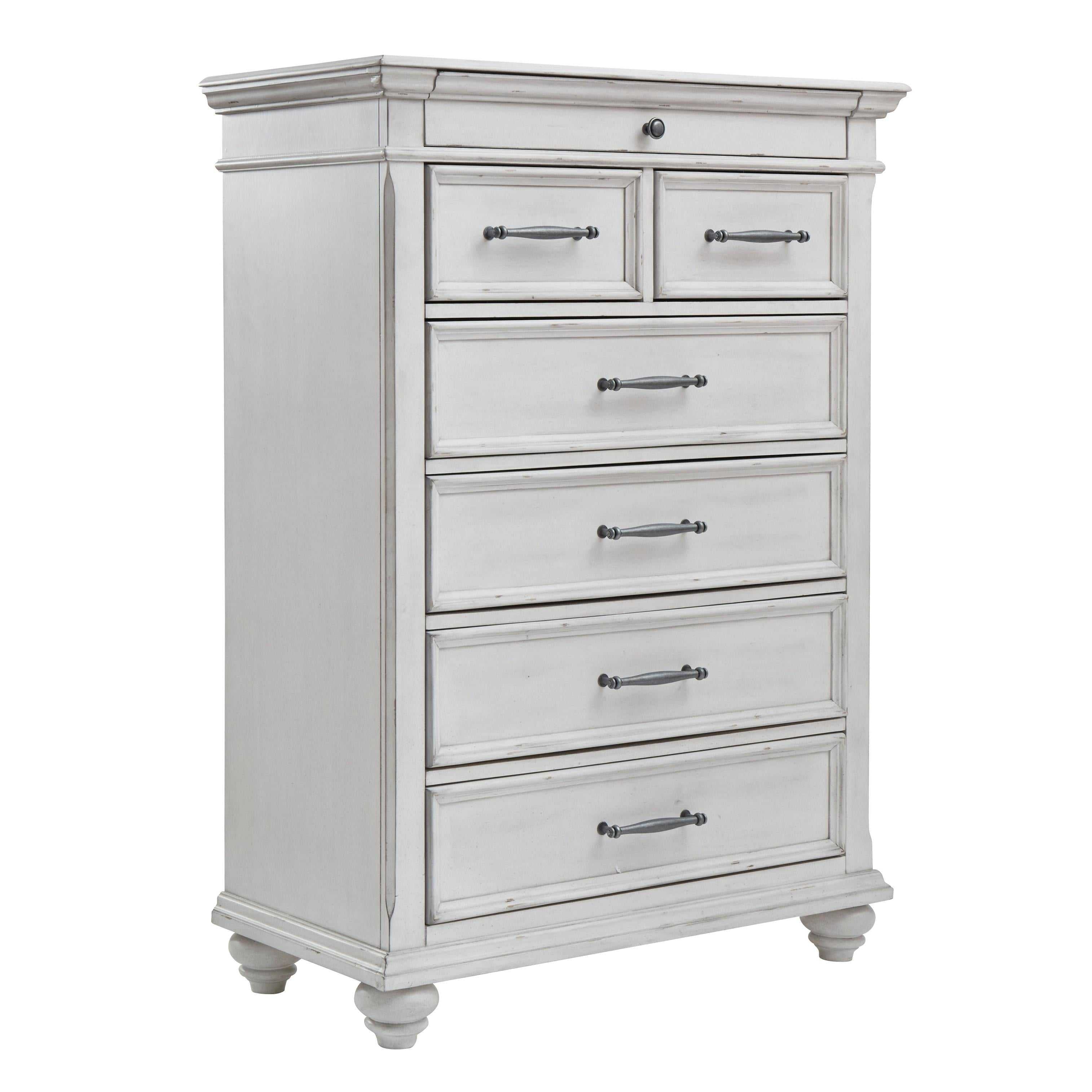 Benchcraft Kanwyn 7-Drawer Chest B777-46