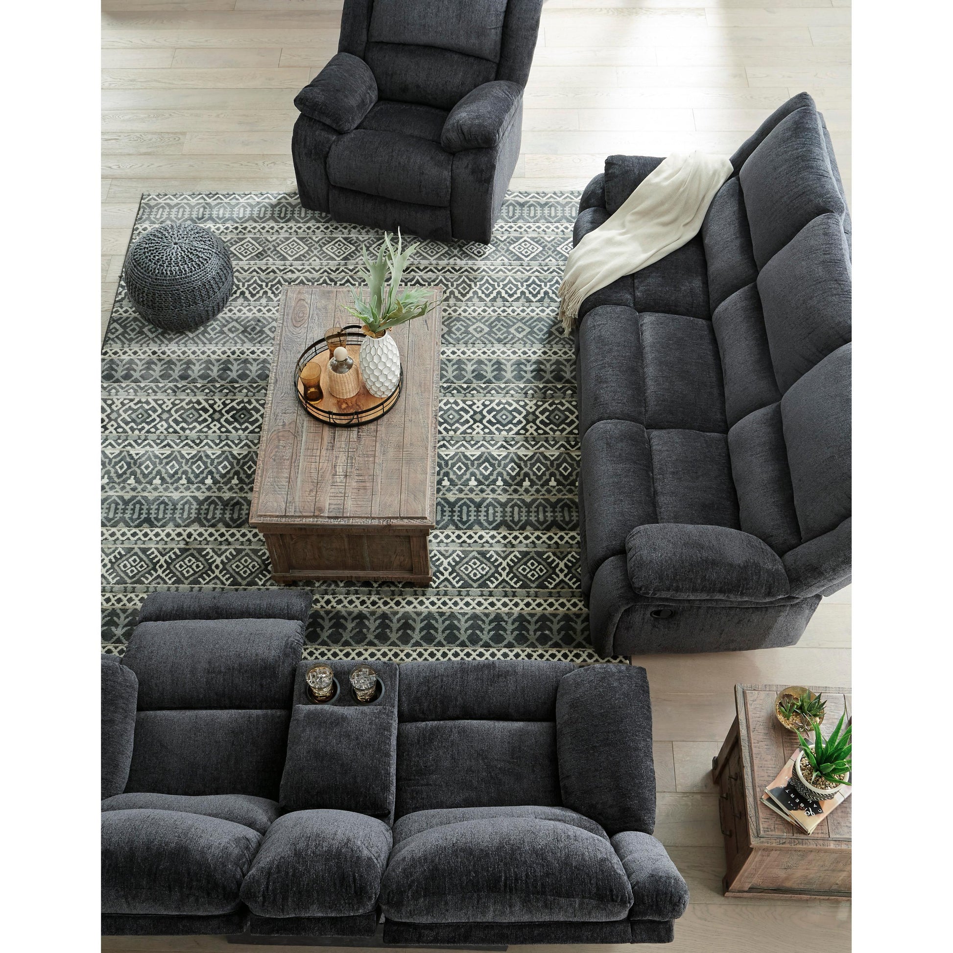 Signature Design by Ashley Draycoll Rocker Fabric Recliner 7650425