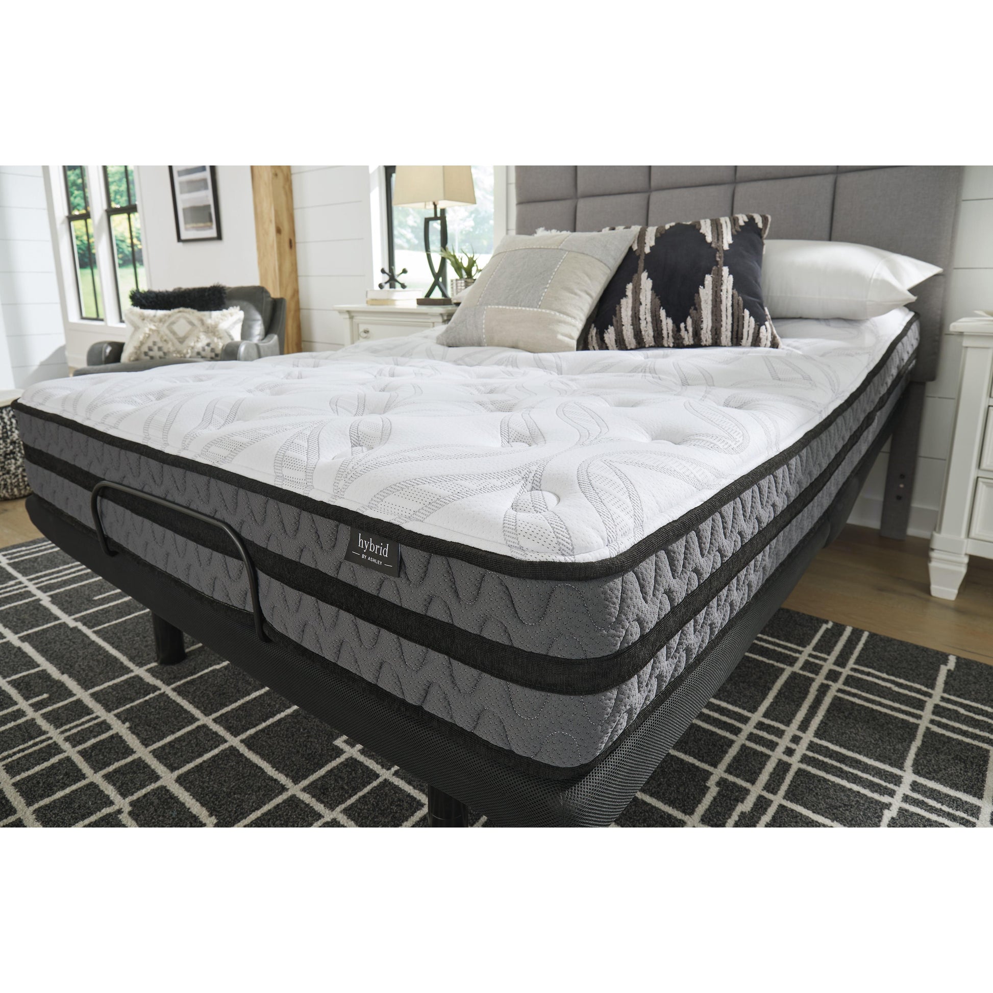 Sierra Sleep 10 Inch Pocketed Hybrid M58911 Twin Mattress