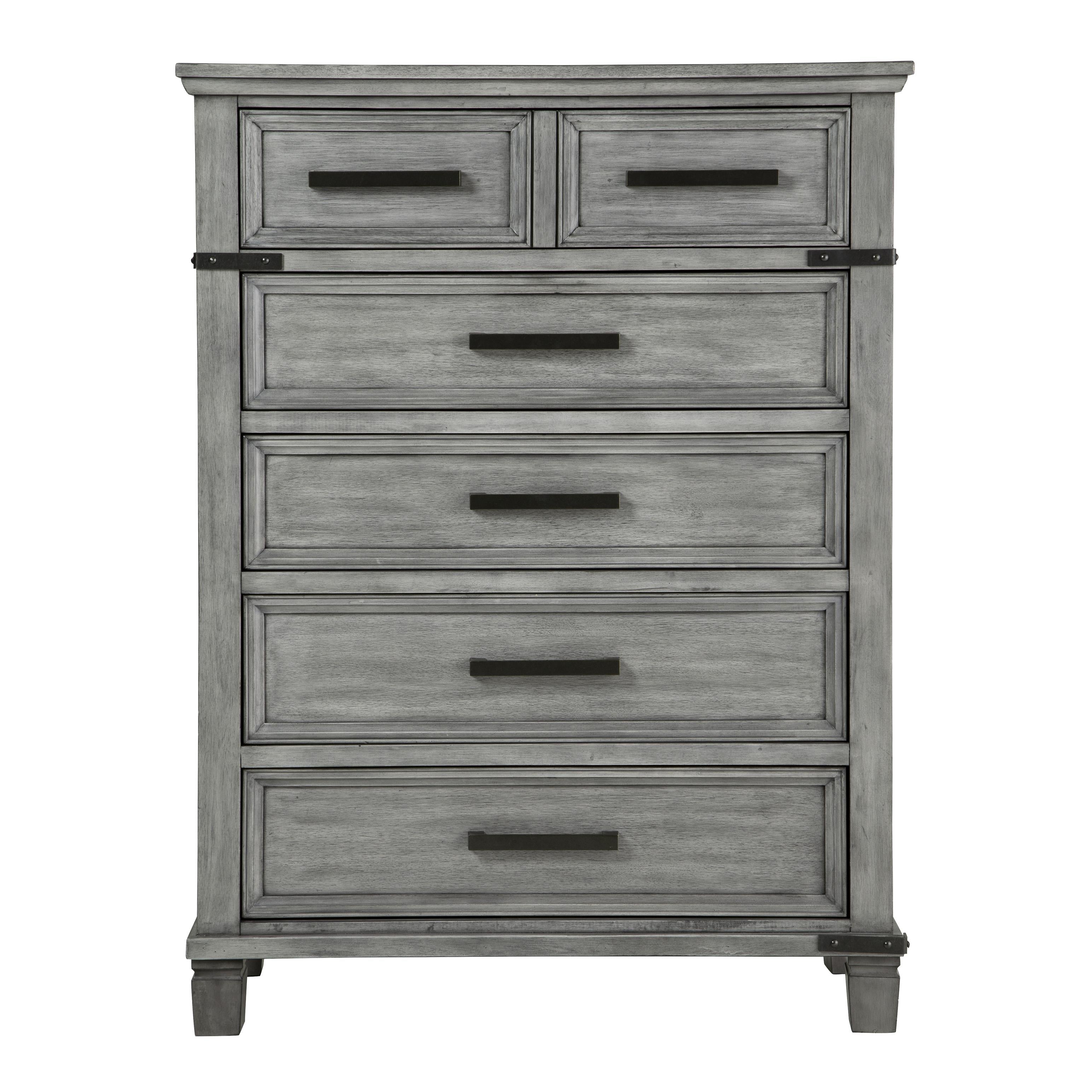 Signature Design by Ashley Russelyn 6-Drawer Chest B772-46