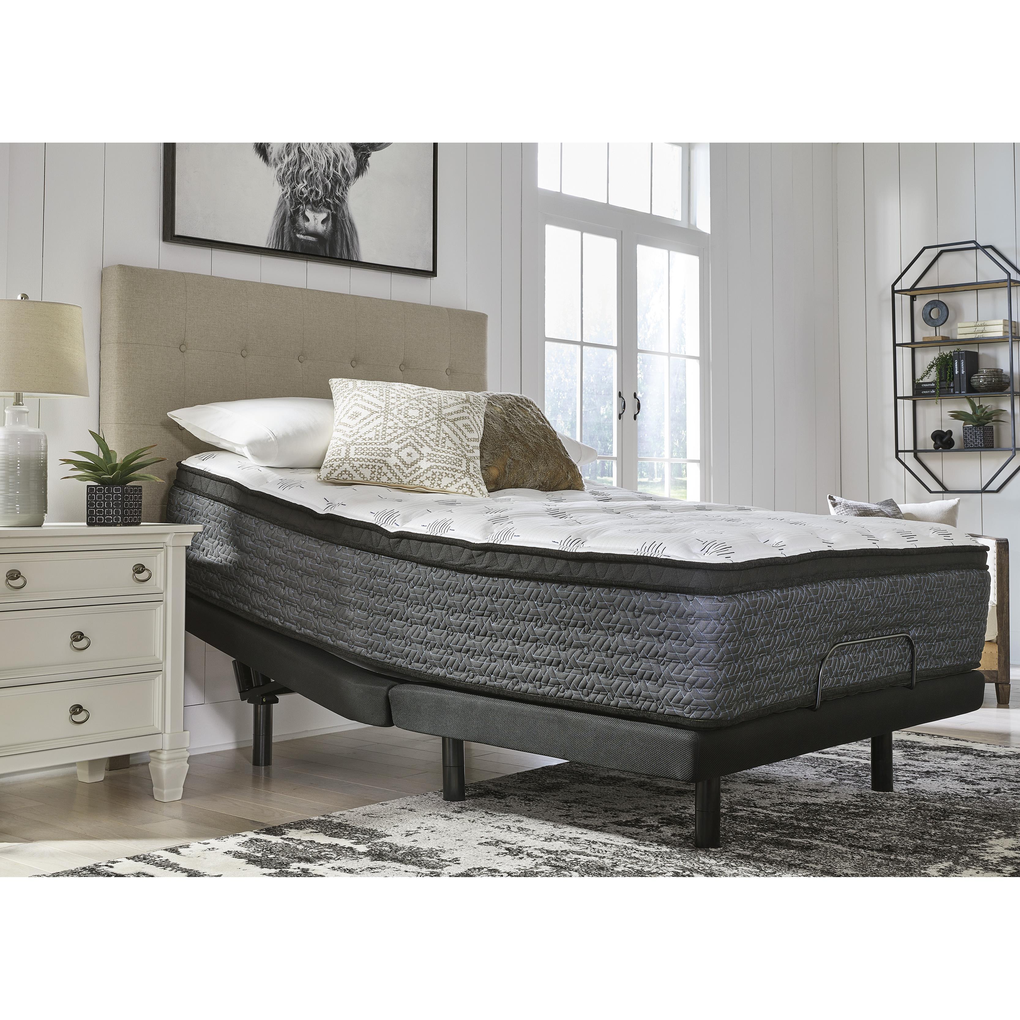 Sierra Sleep Ultra Luxury ET with Memory Foam M57231 Queen Mattress