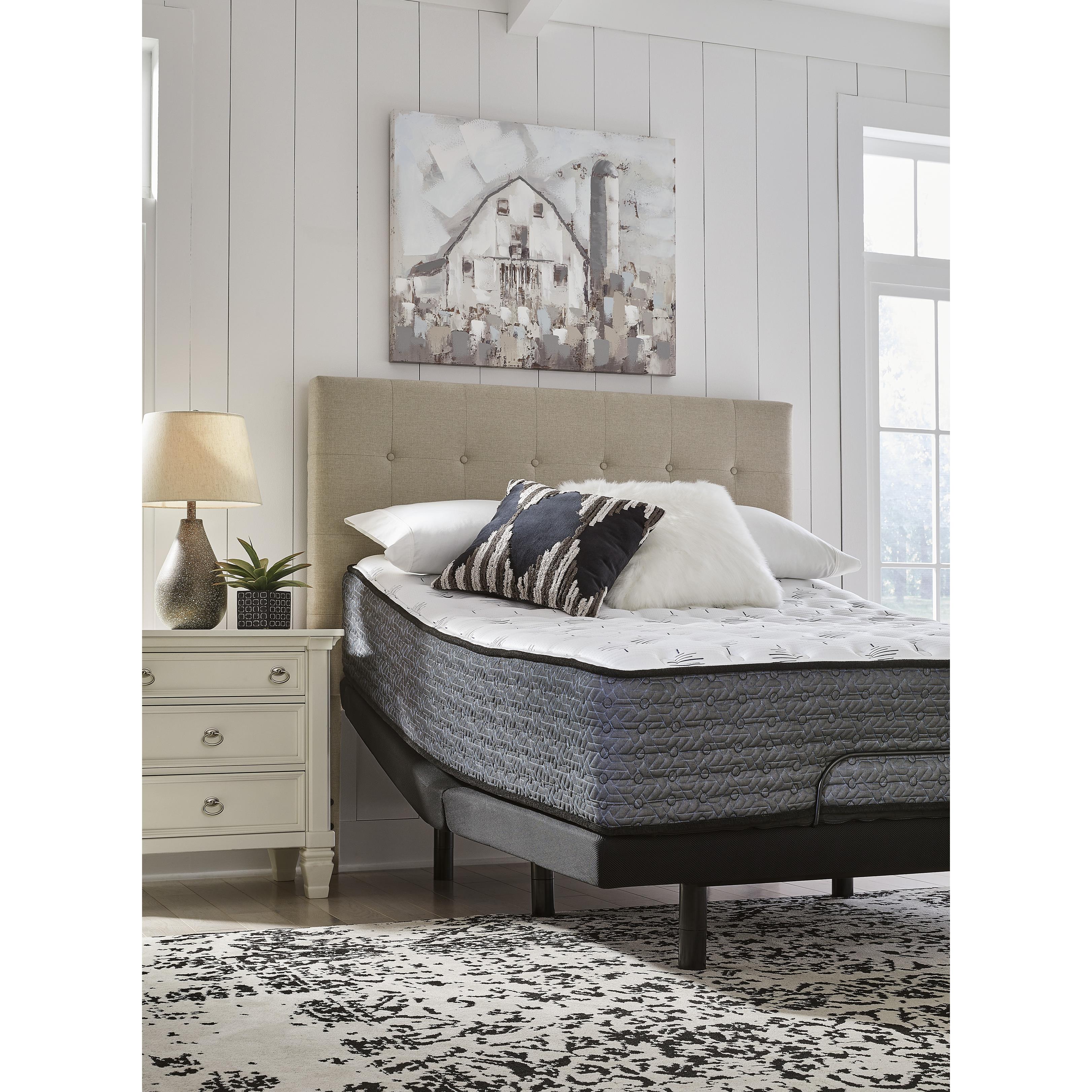 Sierra Sleep Ultra Luxury Firm Tight Top with Memory Foam M57151 California King Mattres