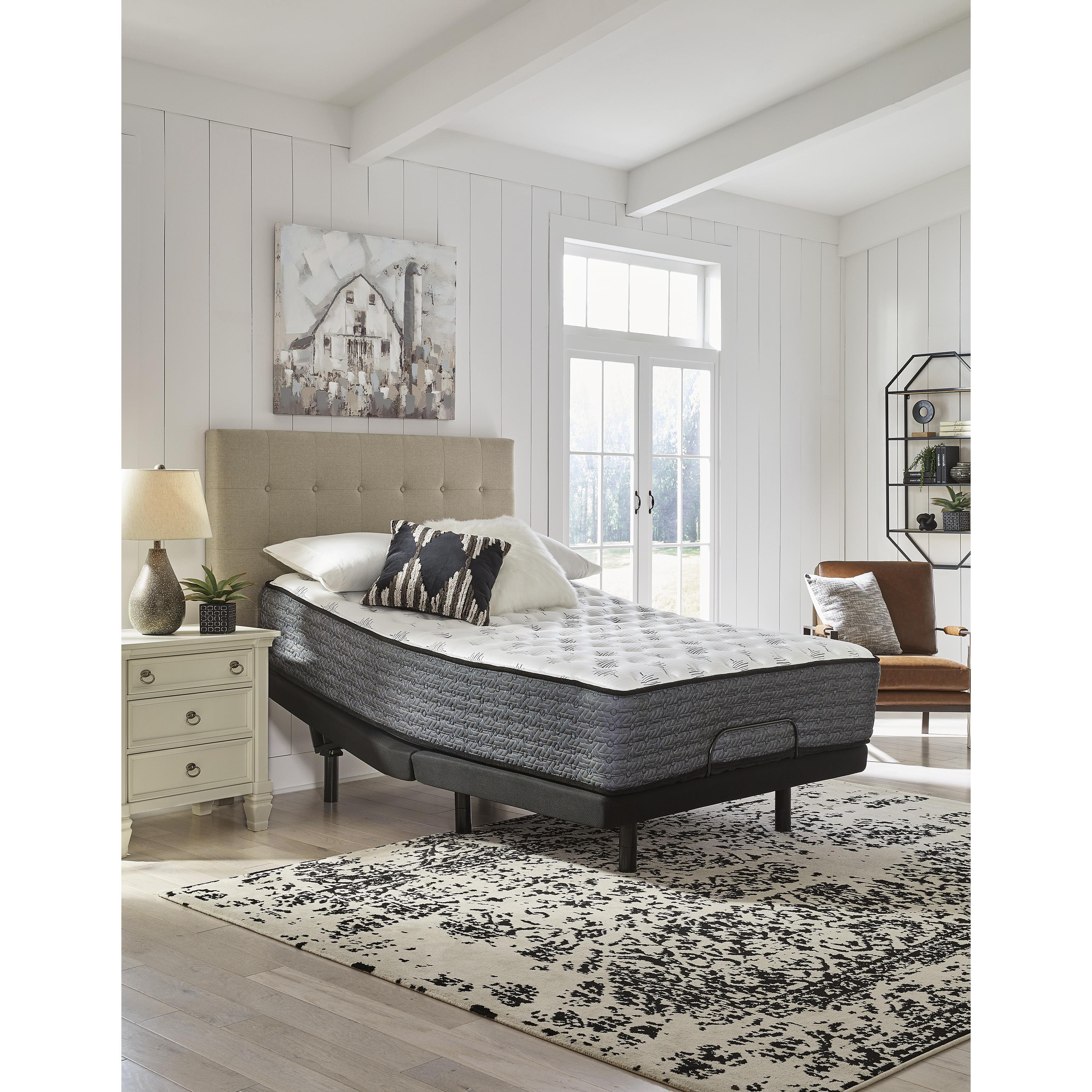 Sierra Sleep Ultra Luxury Firm Tight Top with Memory Foam M57151 California King Mattres