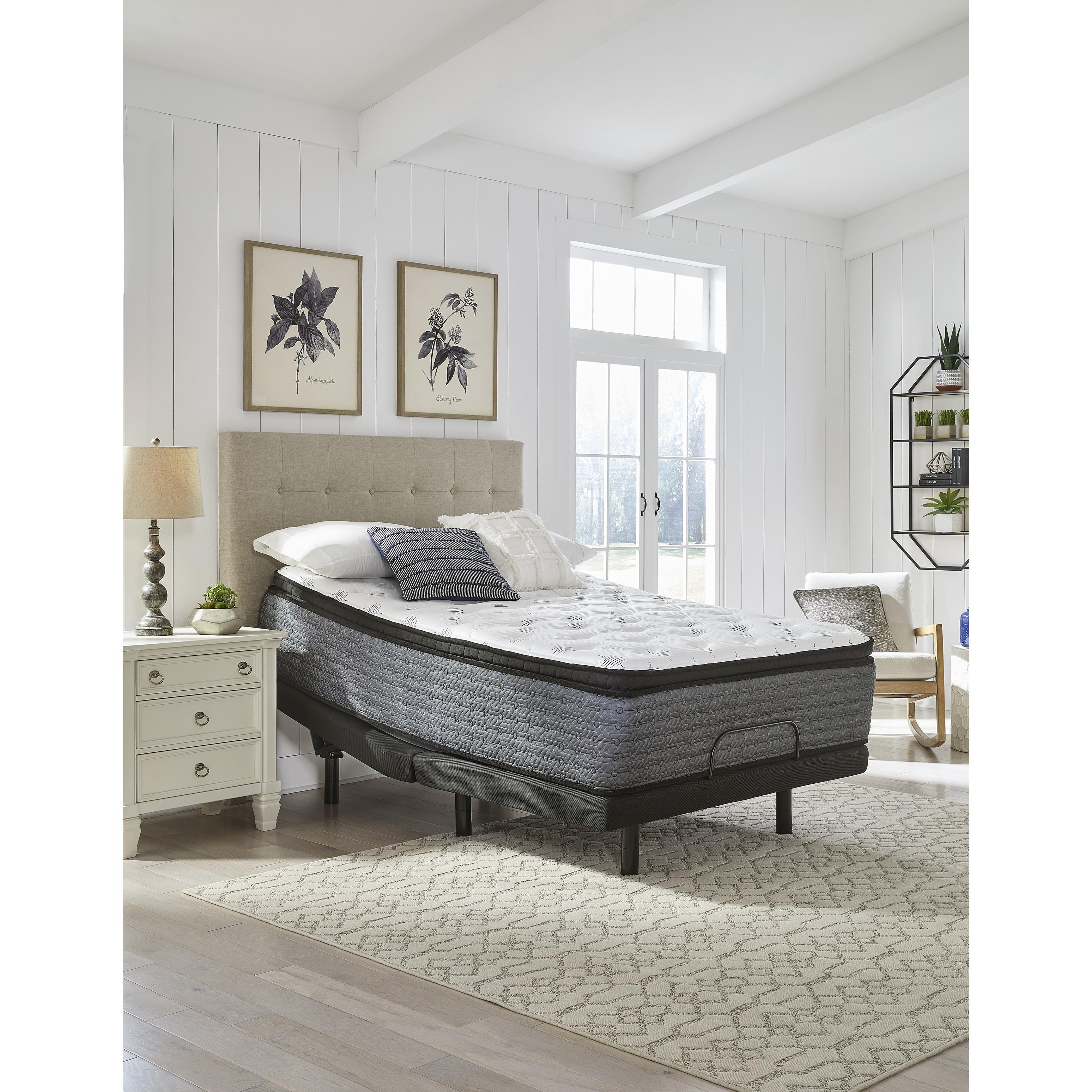 Sierra Sleep Ultra Luxury PT with Latex M57351 California King Mattress