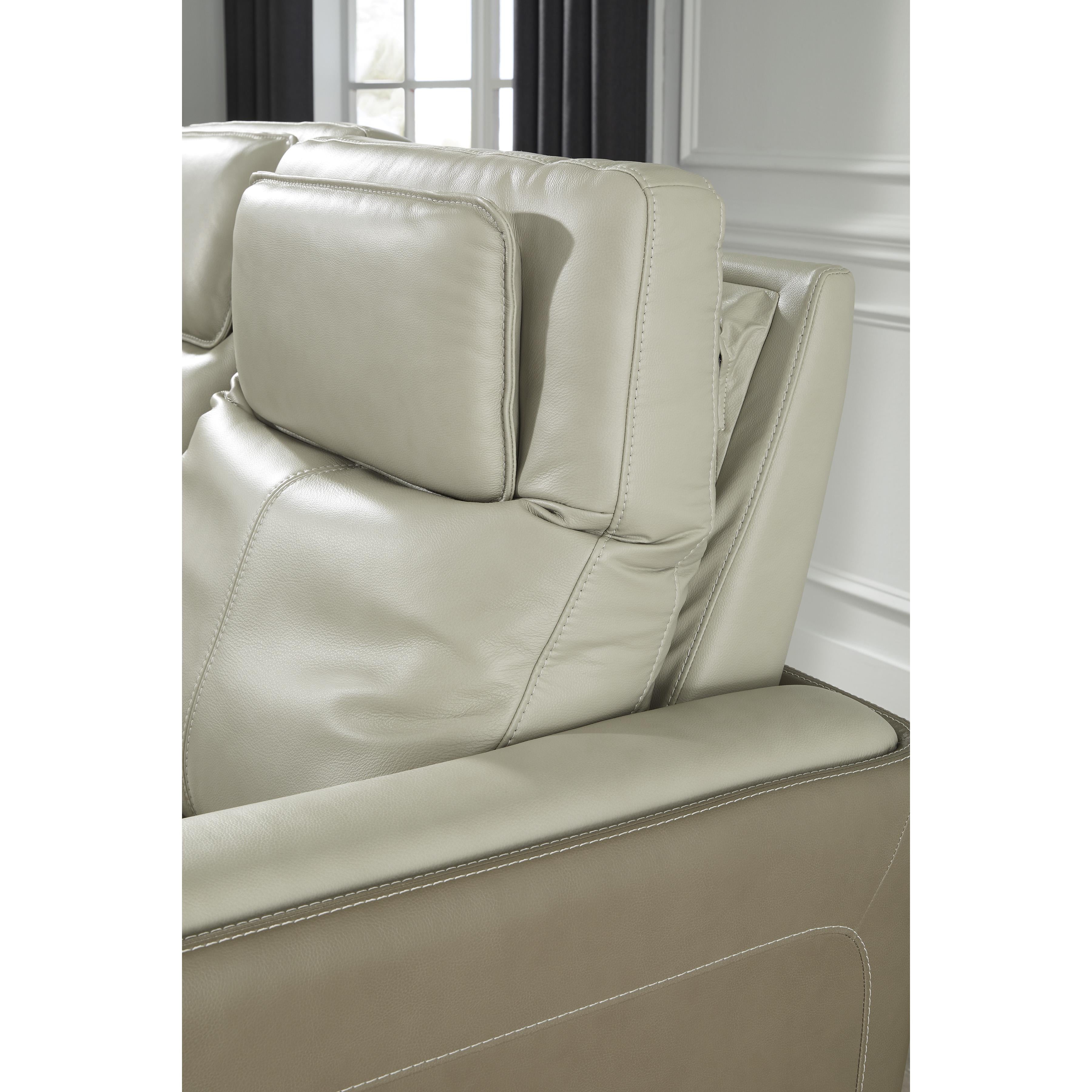 Signature Design by Ashley Battleville Power Reclining Leather Match Loveseat U3070514