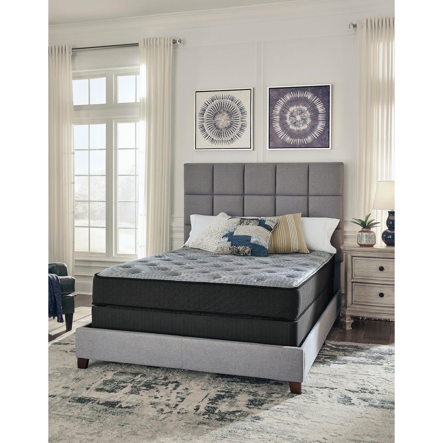 Sierra Sleep Comfort Plus M50931 Queen Mattress