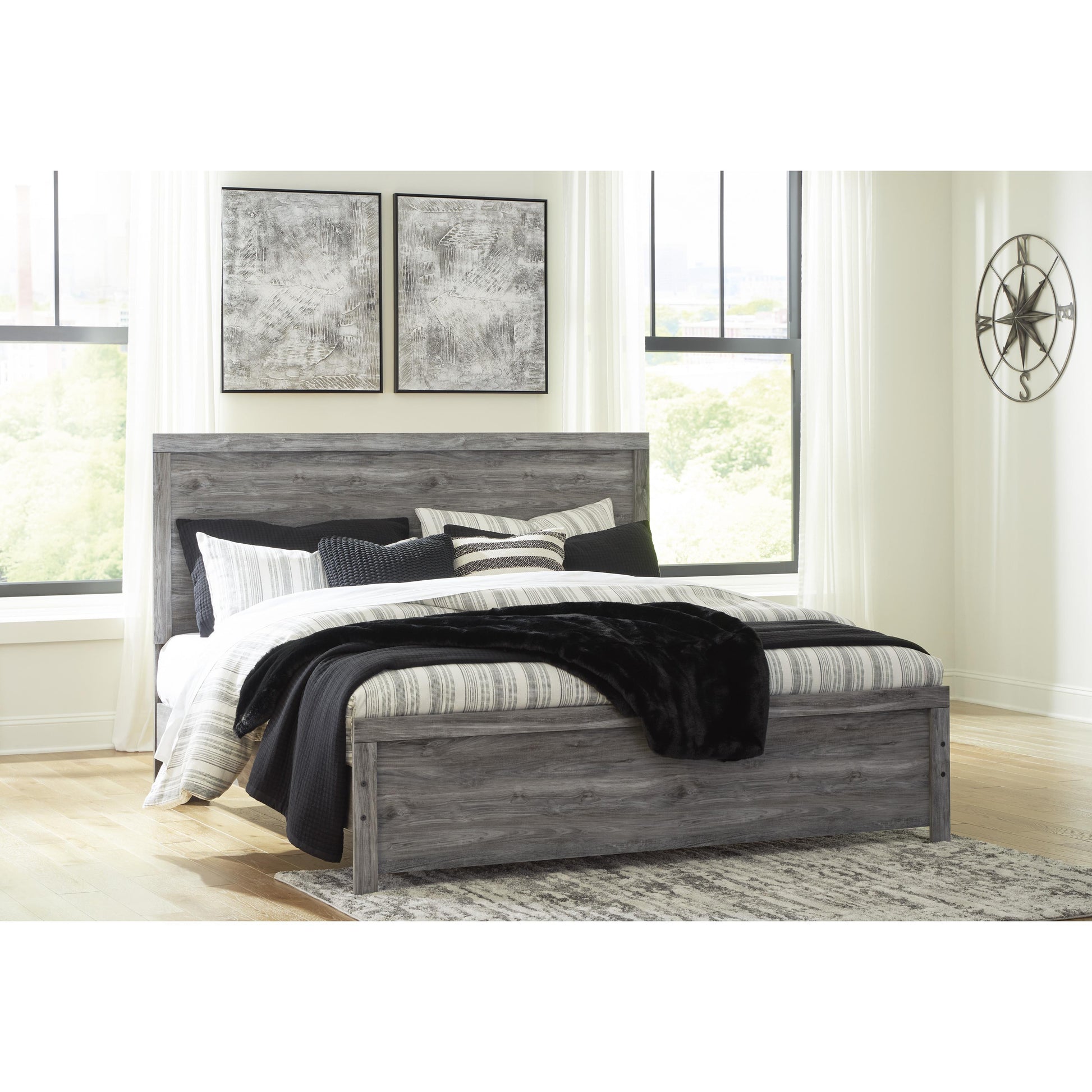 Signature Design by Ashley Bronyan King Panel Bed B1290-72/B1290-99