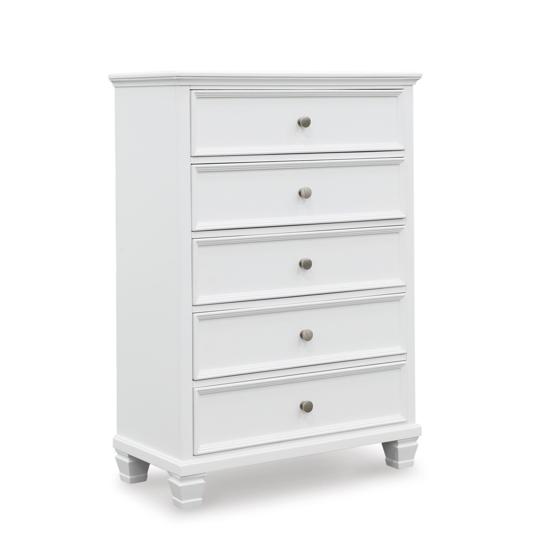 Signature Design by Ashley Fortman 5-Drawer Chest B680-46