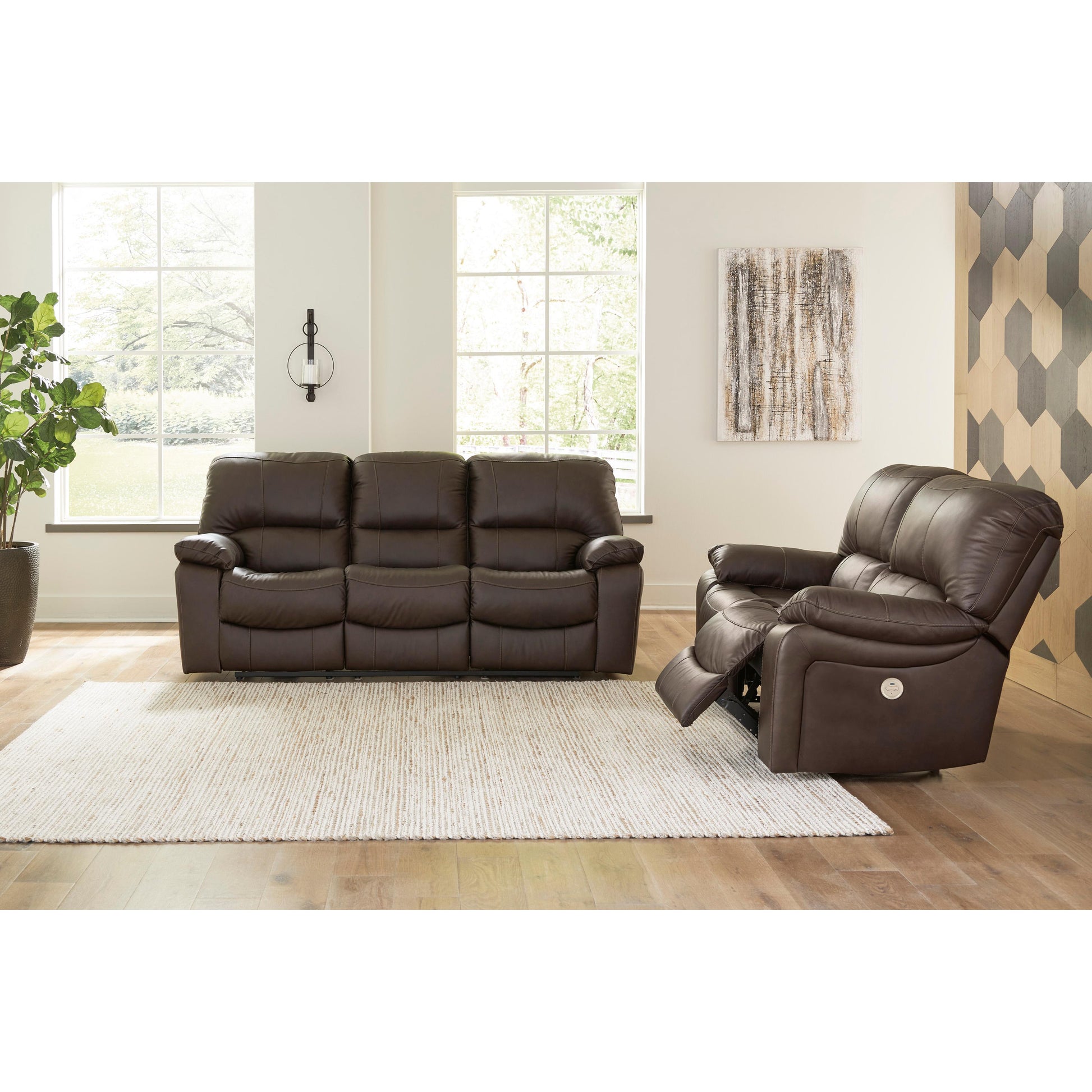 Signature Design by Ashley Leesworth Power Reclining Leather Match Loveseat U4380874